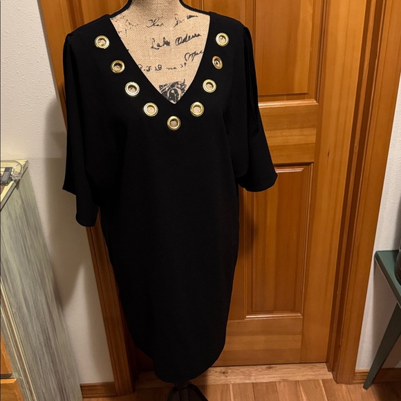 GB Dresses & Skirts - GB Black Dress with Gold Accents & side pockets